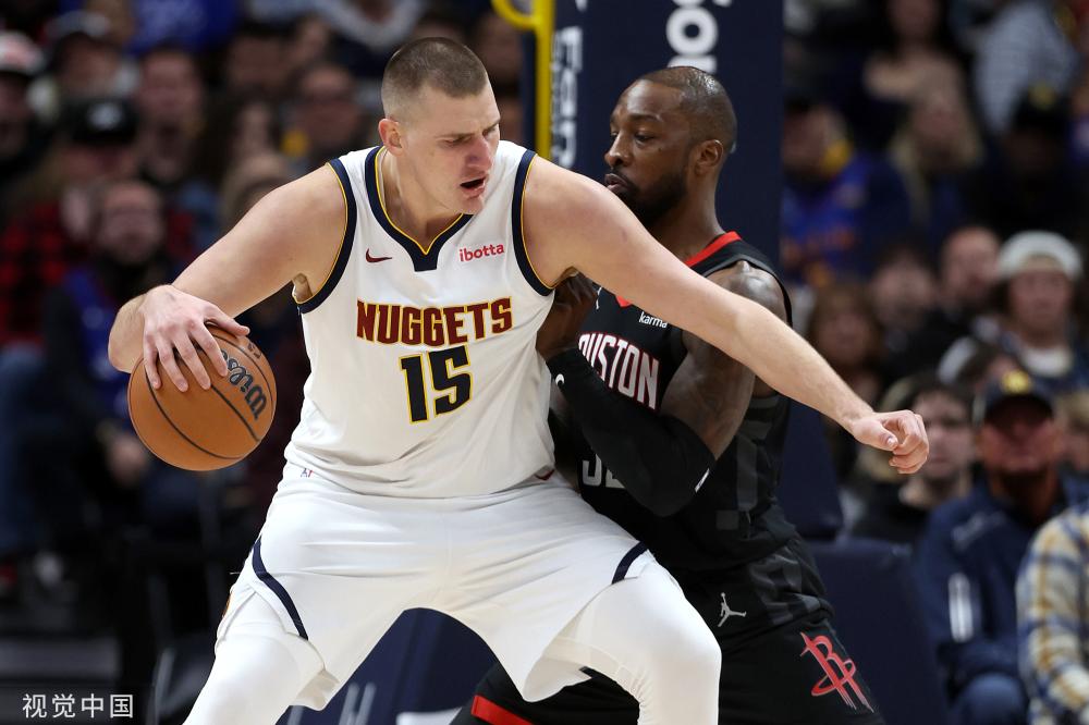 在篮球比赛 在篮球比赛