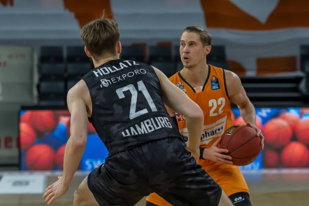 王楚钦的成 王楚钦的成