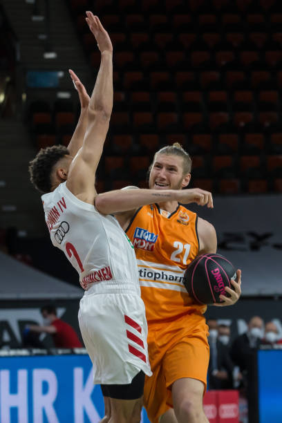 对球队内部 对球队内部